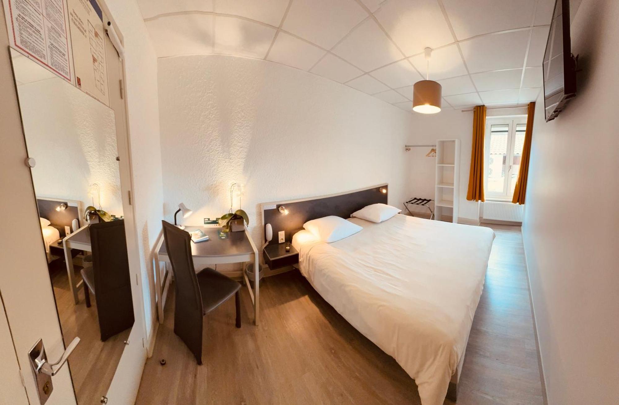 Logis Hotel Restaurant Des Voyageurs Saint-Paulien المظهر الخارجي الصورة